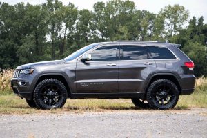 Jeep Grand Cherokee Suspension Lift Kit - Rough Country - 2.5 Inch Lift Kit | N3 Struts - '11-'15